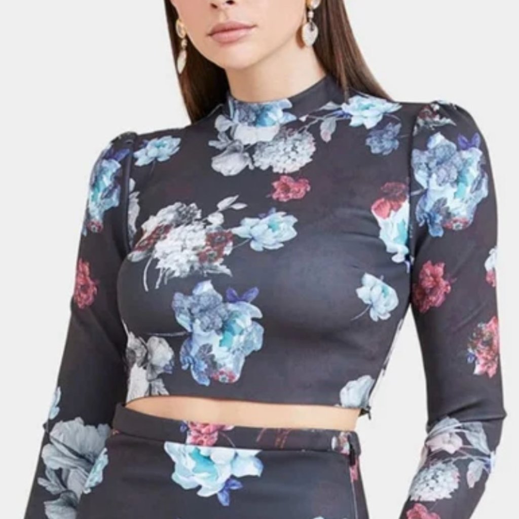 Marciano Bnwt Floral Cropped Top - Size S! Long Sleeve & Feminine - Never Worn!